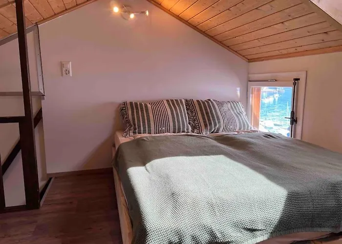 Bijou Loft - Charming Loft On Thun Near Interlaken Merligen